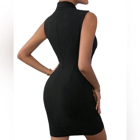 New in package Privé Lapel Neck Button Detail Bodycon Dress ✨ - Picture 2 of 2